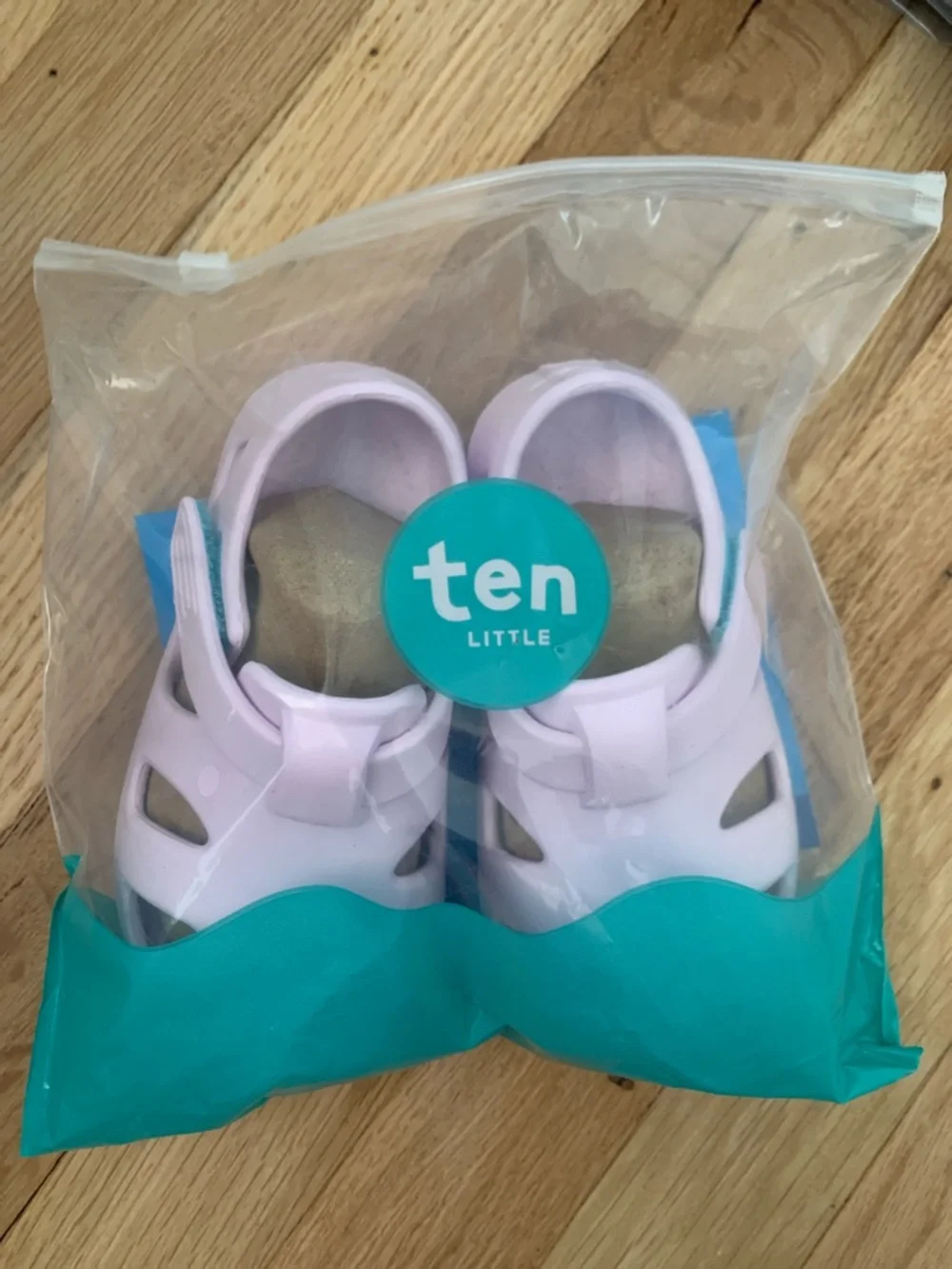 NWT Ten Little Splash Sandals